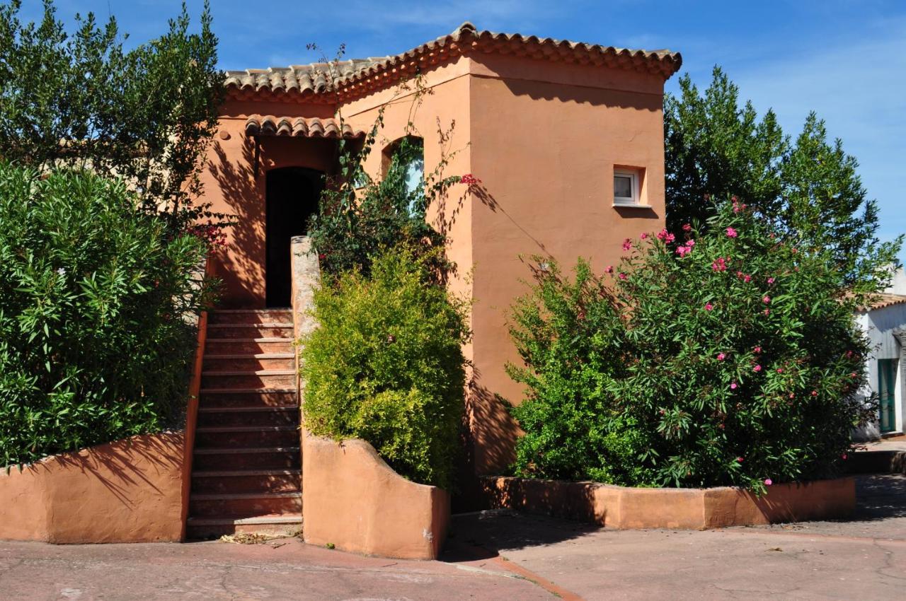Rocciarossa Apartment Isola Rossa Exterior photo